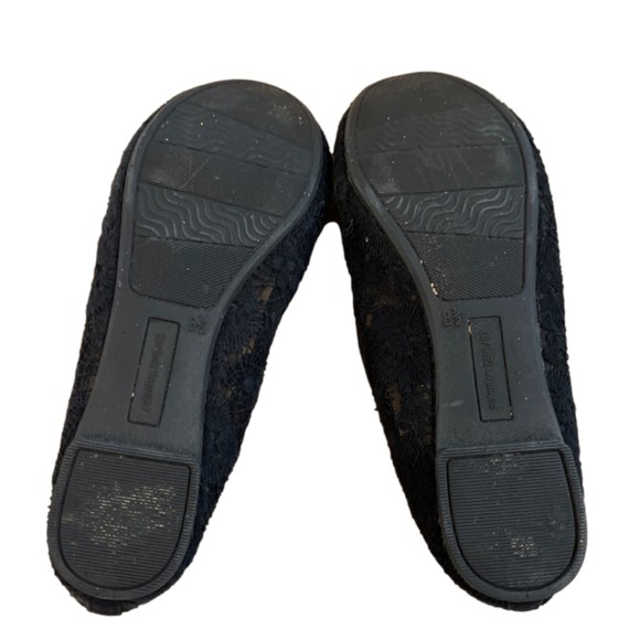 Black Mesh with Lace Print Flat Shoes with Bows and Memory Foam Soles Size 8.5 - Picture 6 of 6